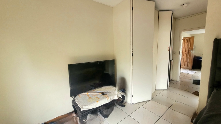 1 Bedroom Property for Sale in Sunnyside Gauteng