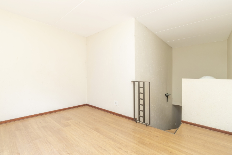 2 Bedroom Property for Sale in Edenburg Gauteng