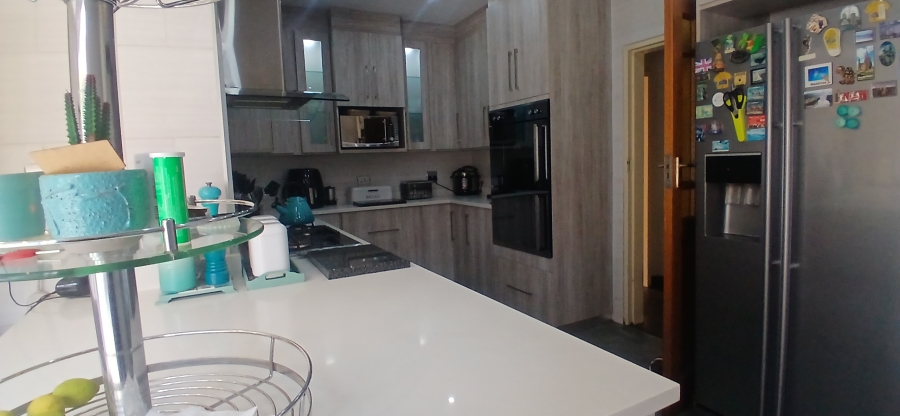 4 Bedroom Property for Sale in Randhart Gauteng