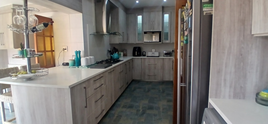 4 Bedroom Property for Sale in Randhart Gauteng