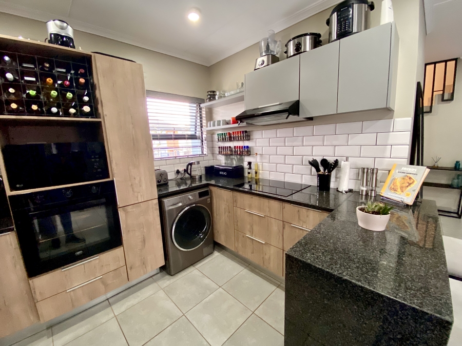 4 Bedroom Property for Sale in Lotus Gardens Gauteng