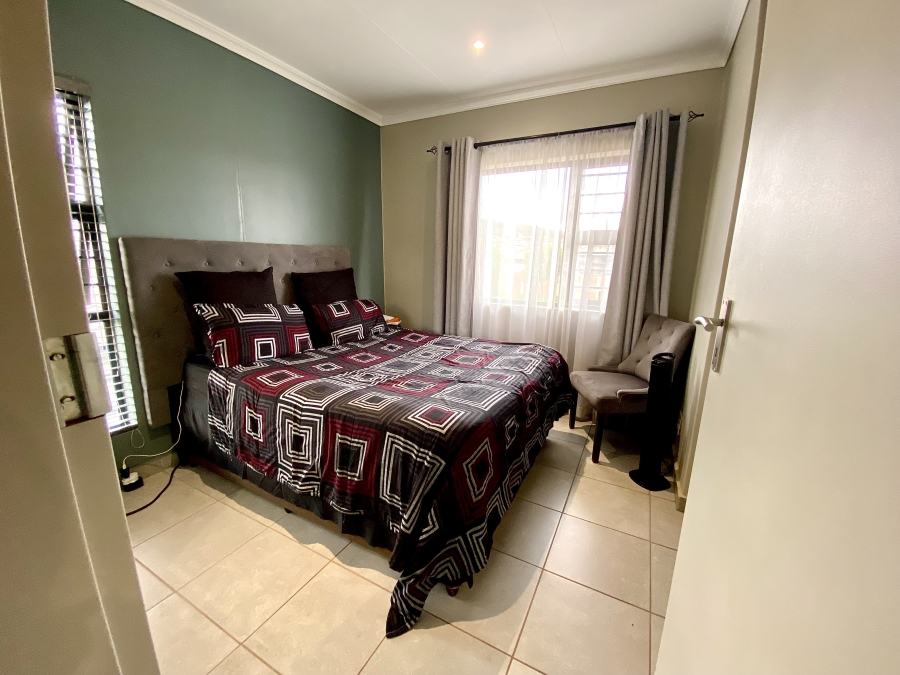 4 Bedroom Property for Sale in Lotus Gardens Gauteng