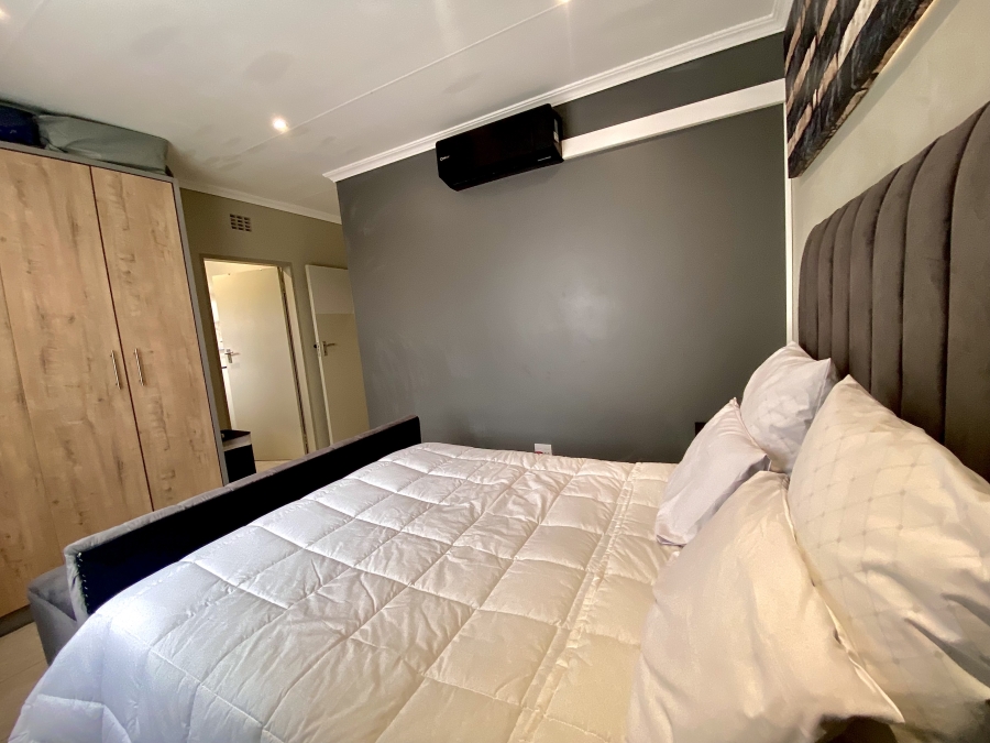 4 Bedroom Property for Sale in Lotus Gardens Gauteng