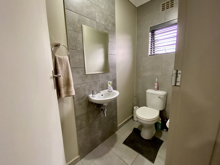 4 Bedroom Property for Sale in Lotus Gardens Gauteng