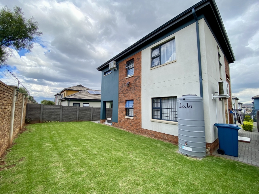 4 Bedroom Property for Sale in Lotus Gardens Gauteng