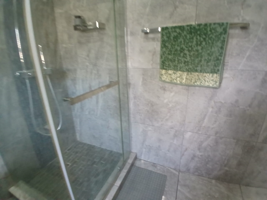 8 Bedroom Property for Sale in Selcourt Gauteng