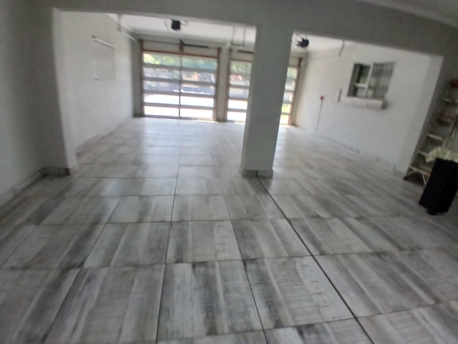 8 Bedroom Property for Sale in Selcourt Gauteng