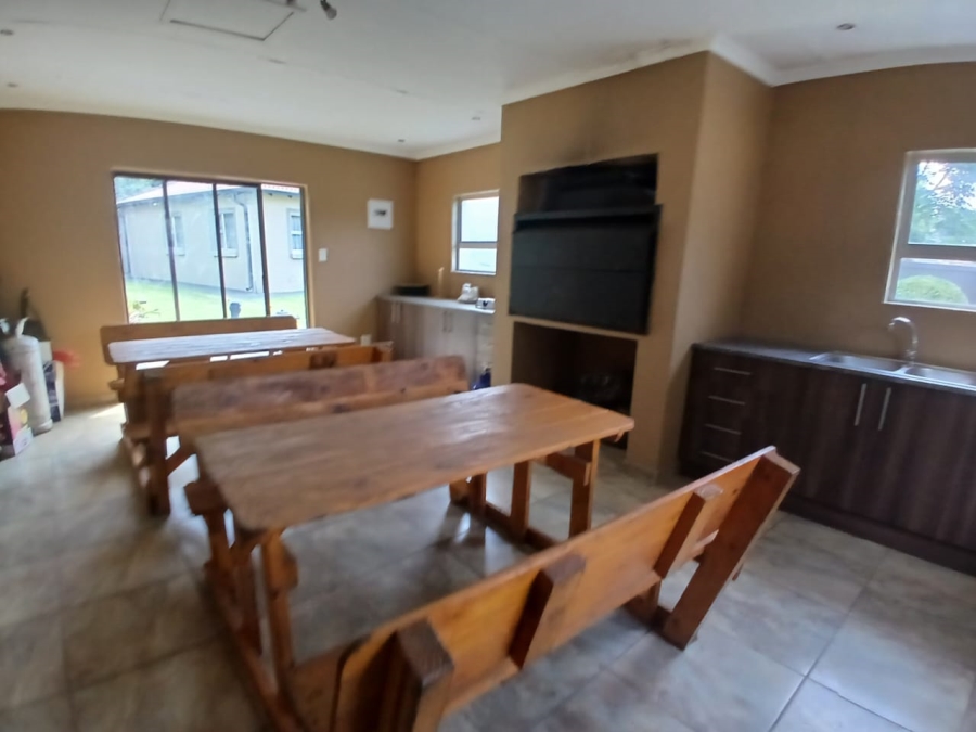 8 Bedroom Property for Sale in Selcourt Gauteng