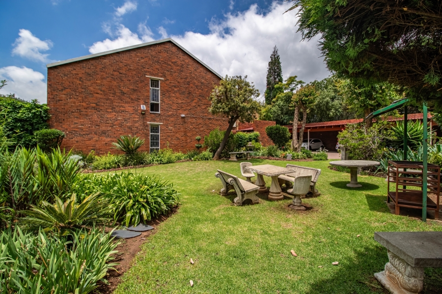2 Bedroom Property for Sale in Bedford Gardens Gauteng