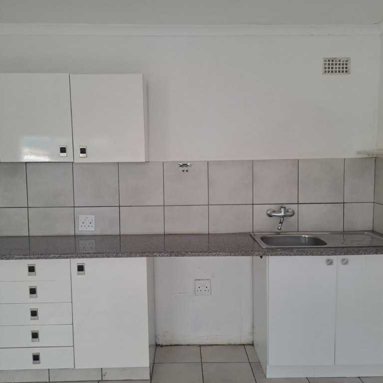 1 Bedroom Property for Sale in Sydenham Gauteng