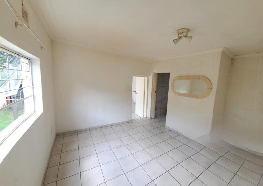 1 Bedroom Property for Sale in Sydenham Gauteng