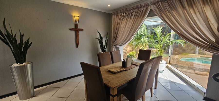 4 Bedroom Property for Sale in Meyersdal Gauteng