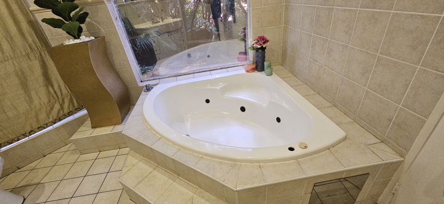 4 Bedroom Property for Sale in Meyersdal Gauteng