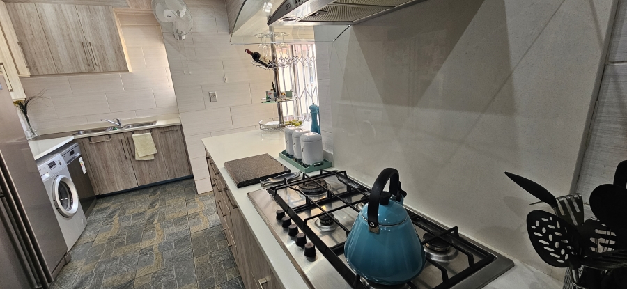 4 Bedroom Property for Sale in Randhart Gauteng