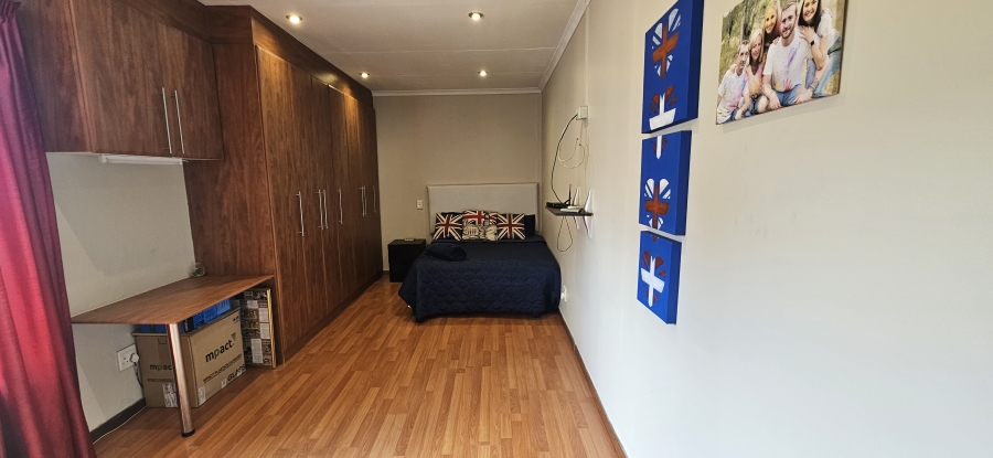 4 Bedroom Property for Sale in Randhart Gauteng