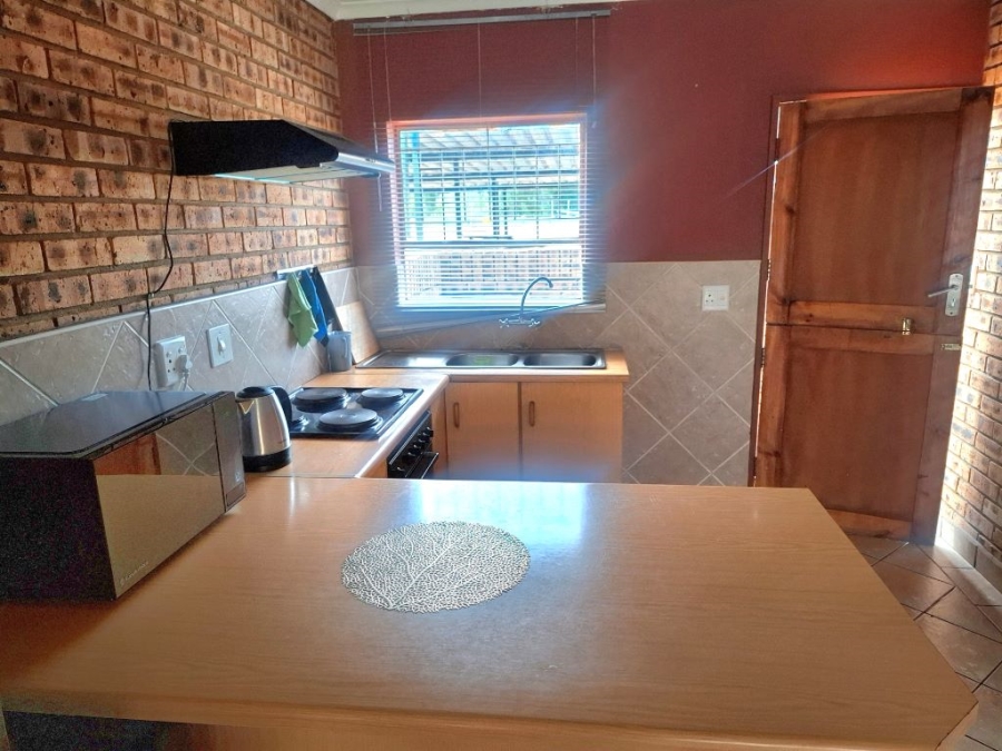2 Bedroom Property for Sale in Finsbury Gauteng
