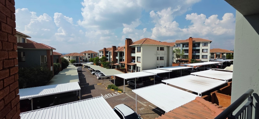 To Let 2 Bedroom Property for Rent in Greenstone Hill Gauteng