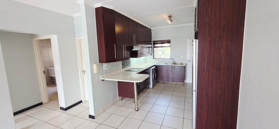 To Let 2 Bedroom Property for Rent in Greenstone Hill Gauteng