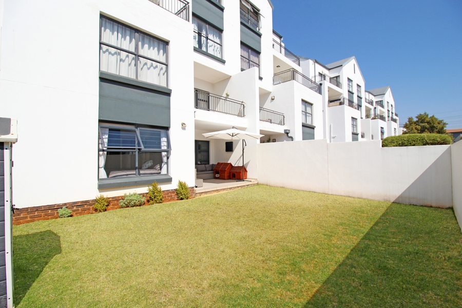 To Let 3 Bedroom Property for Rent in Greenstone Hill Gauteng