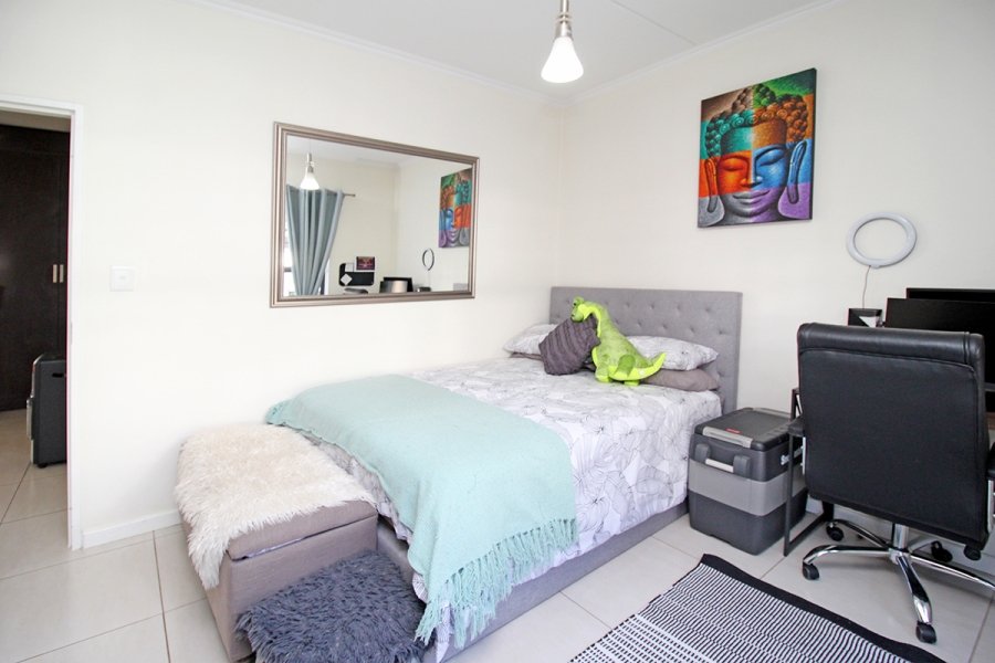 To Let 3 Bedroom Property for Rent in Greenstone Hill Gauteng