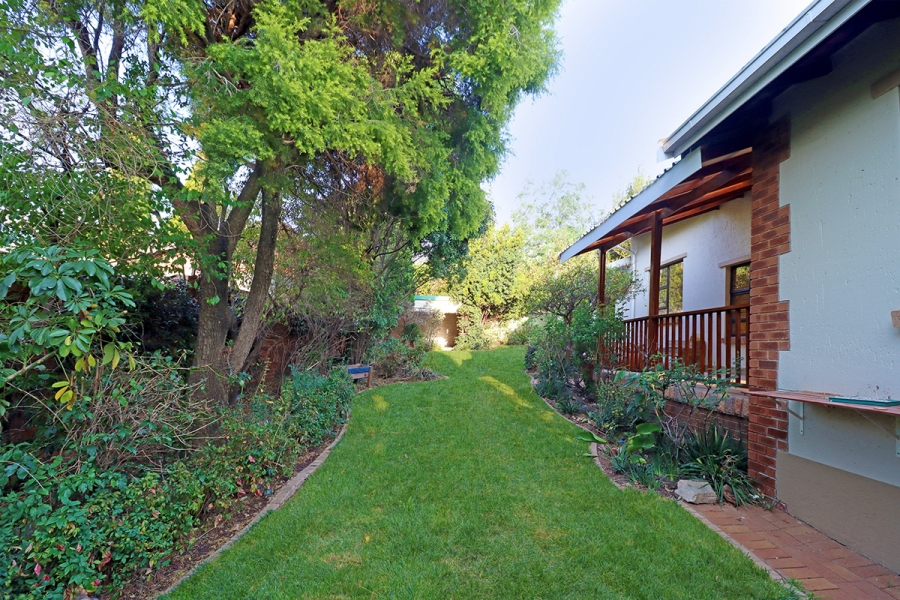 To Let 3 Bedroom Property for Rent in Thornhill Estate Gauteng