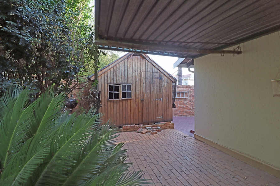 To Let 3 Bedroom Property for Rent in Thornhill Estate Gauteng