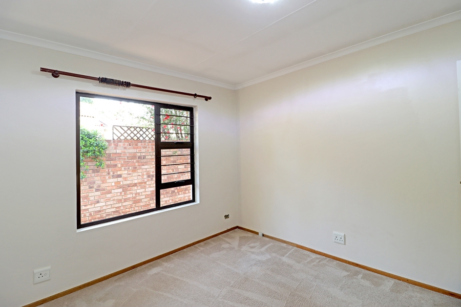 To Let 3 Bedroom Property for Rent in Thornhill Estate Gauteng