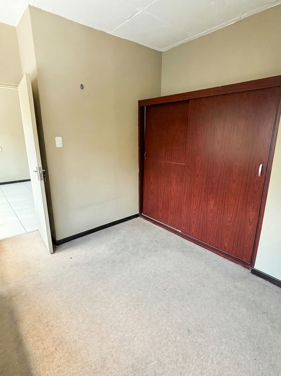 1 Bedroom Property for Sale in Braamfontein Gauteng