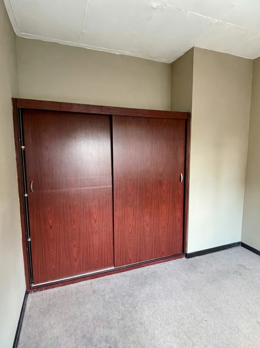 1 Bedroom Property for Sale in Braamfontein Gauteng