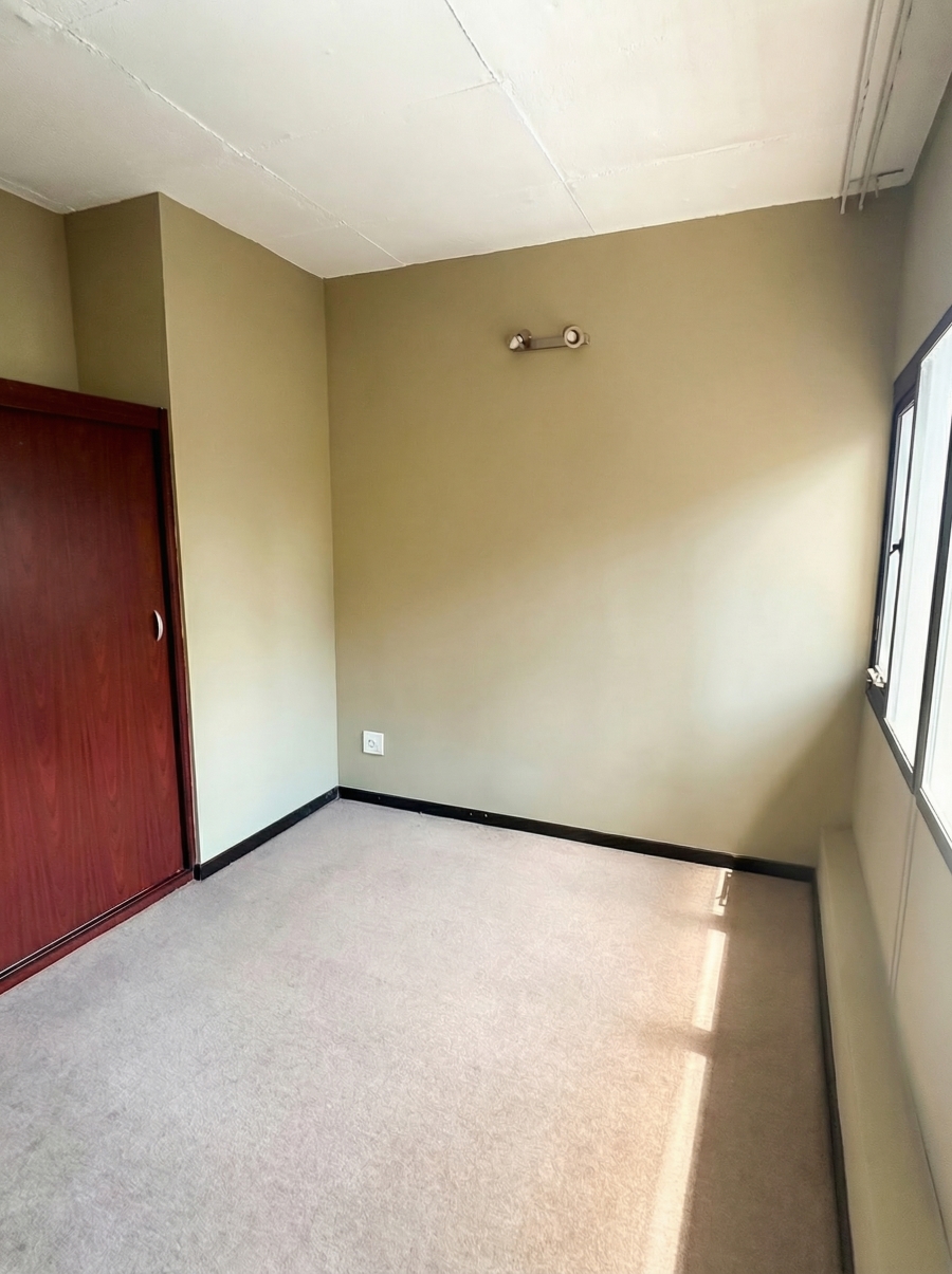 1 Bedroom Property for Sale in Braamfontein Gauteng