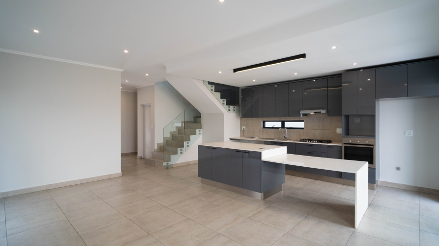 To Let 3 Bedroom Property for Rent in Hurlingham Gauteng