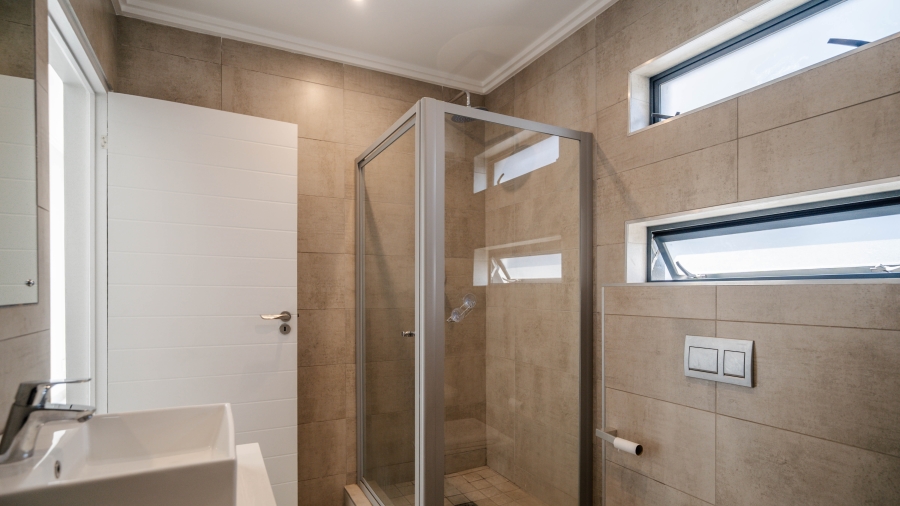 To Let 3 Bedroom Property for Rent in Hurlingham Gauteng