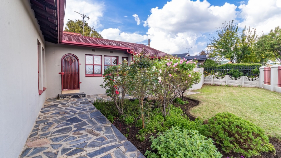 4 Bedroom Property for Sale in Brackendowns Gauteng