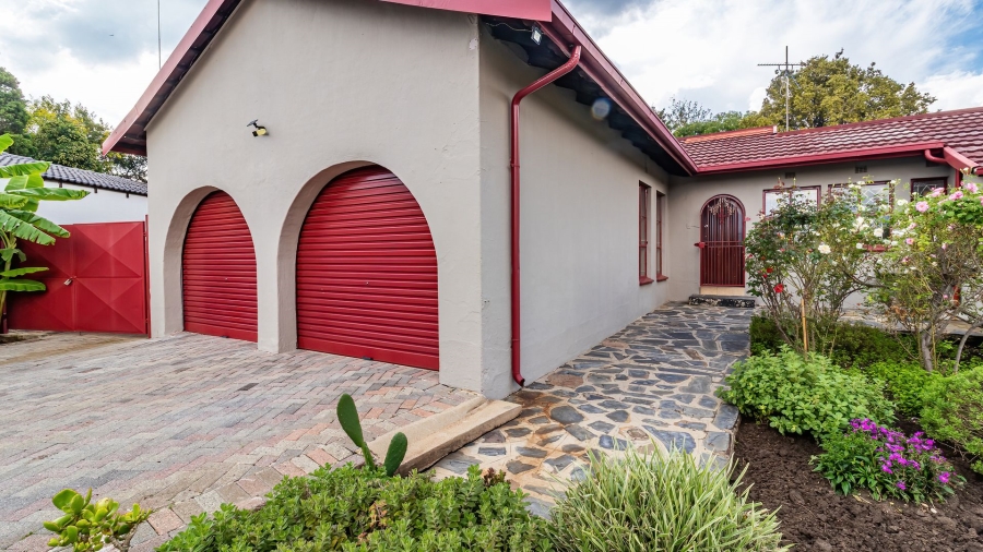 4 Bedroom Property for Sale in Brackendowns Gauteng