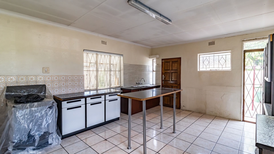 4 Bedroom Property for Sale in Brackendowns Gauteng