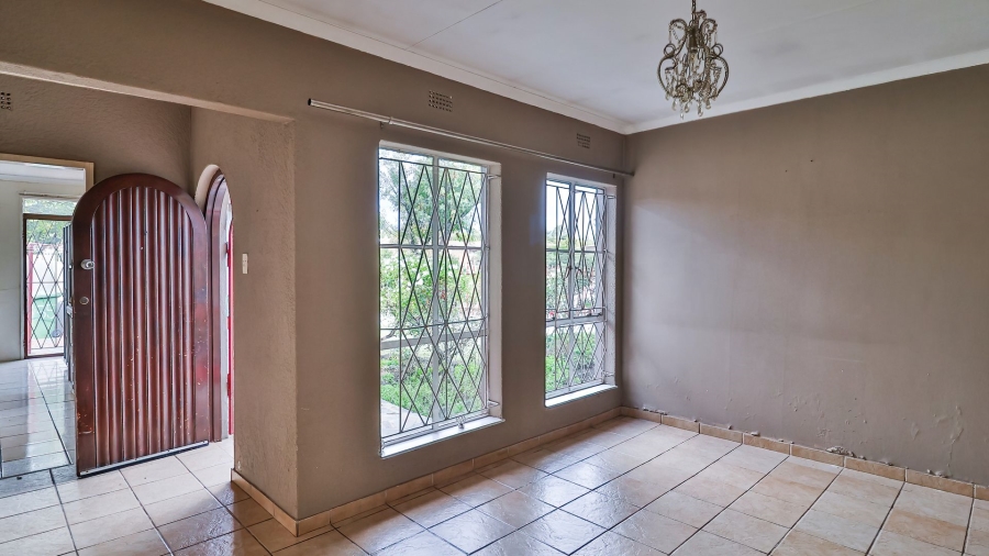 4 Bedroom Property for Sale in Brackendowns Gauteng