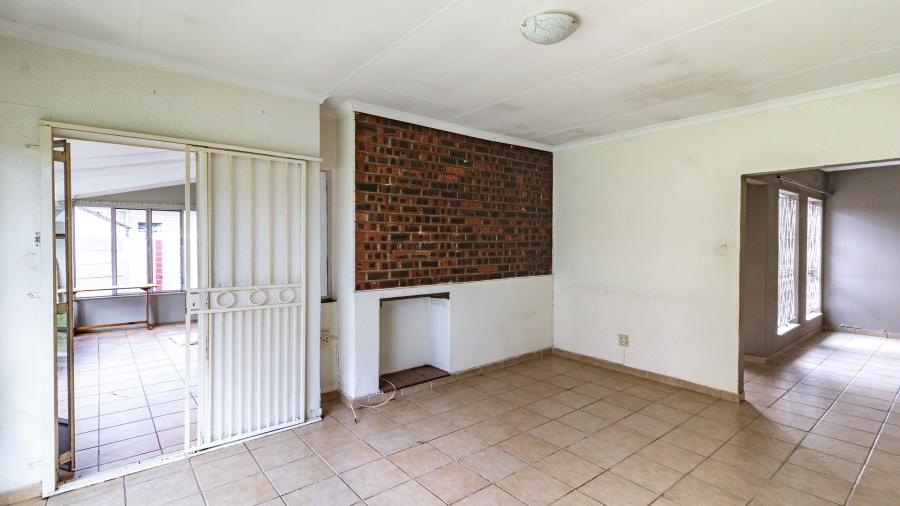 4 Bedroom Property for Sale in Brackendowns Gauteng