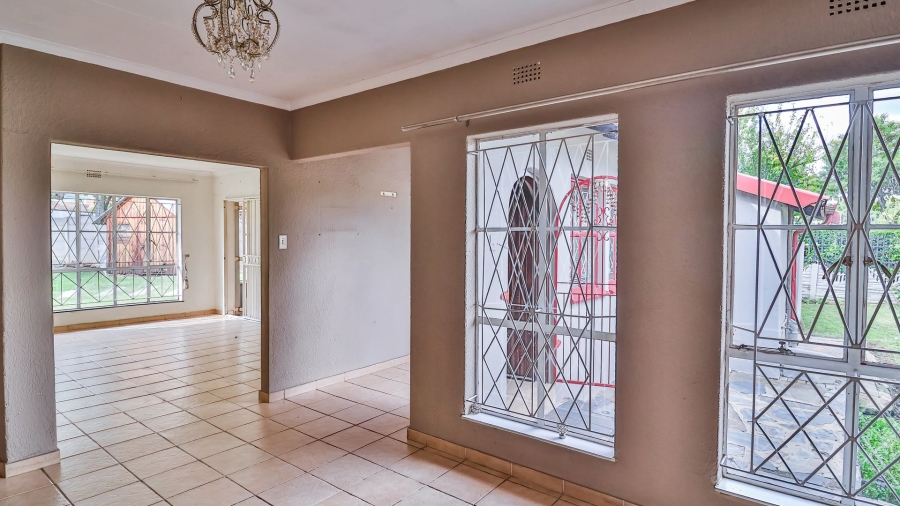 4 Bedroom Property for Sale in Brackendowns Gauteng