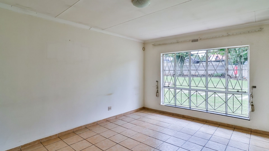 4 Bedroom Property for Sale in Brackendowns Gauteng