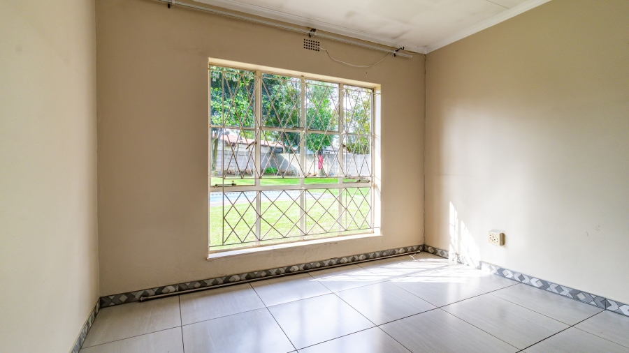 4 Bedroom Property for Sale in Brackendowns Gauteng