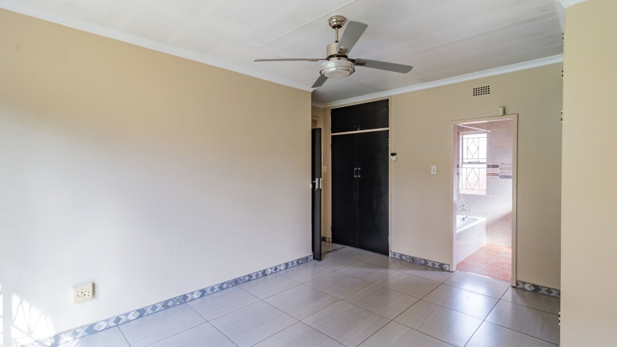 4 Bedroom Property for Sale in Brackendowns Gauteng
