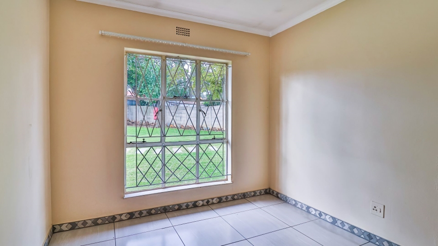 4 Bedroom Property for Sale in Brackendowns Gauteng