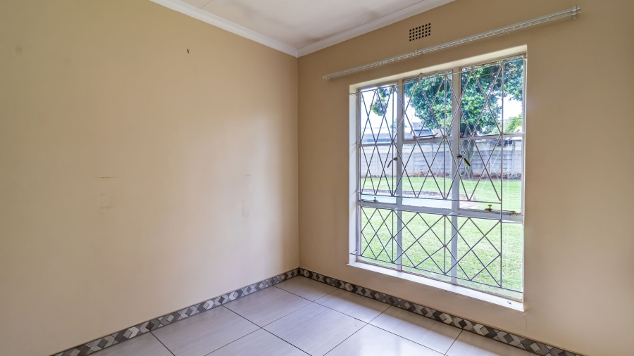 4 Bedroom Property for Sale in Brackendowns Gauteng