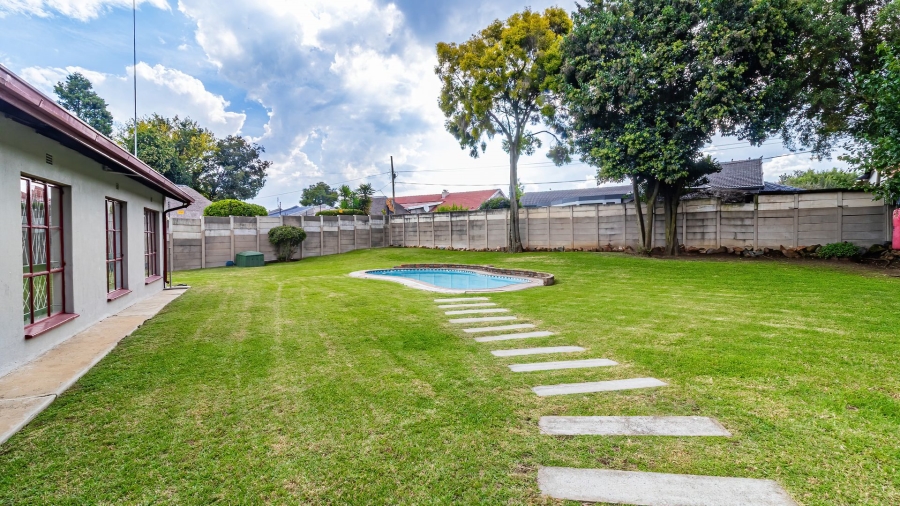 4 Bedroom Property for Sale in Brackendowns Gauteng