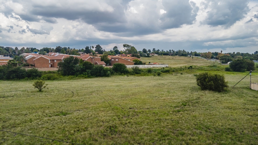 4 Bedroom Property for Sale in Brackendowns Gauteng