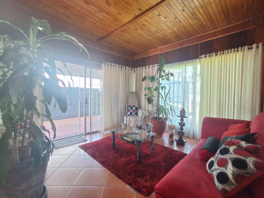 4 Bedroom Property for Sale in Three Rivers Gauteng