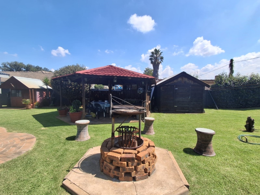 4 Bedroom Property for Sale in Three Rivers Gauteng