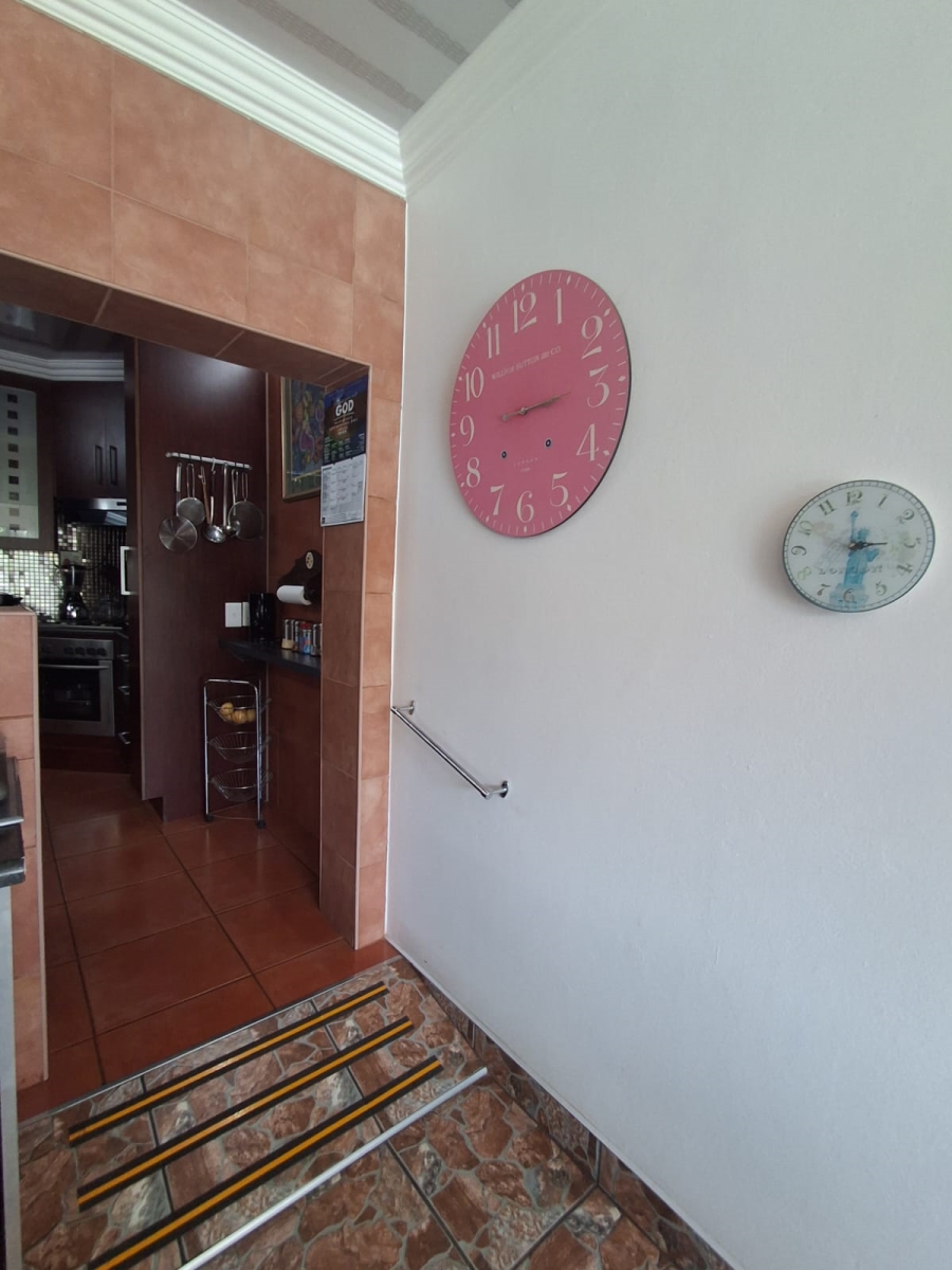 4 Bedroom Property for Sale in Three Rivers Gauteng