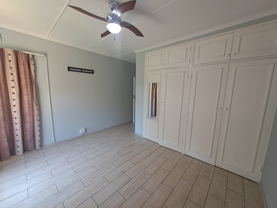 3 Bedroom Property for Sale in Three Rivers Proper Gauteng