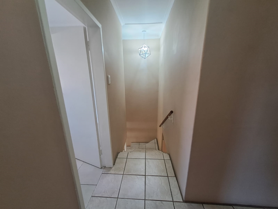 3 Bedroom Property for Sale in Three Rivers Proper Gauteng